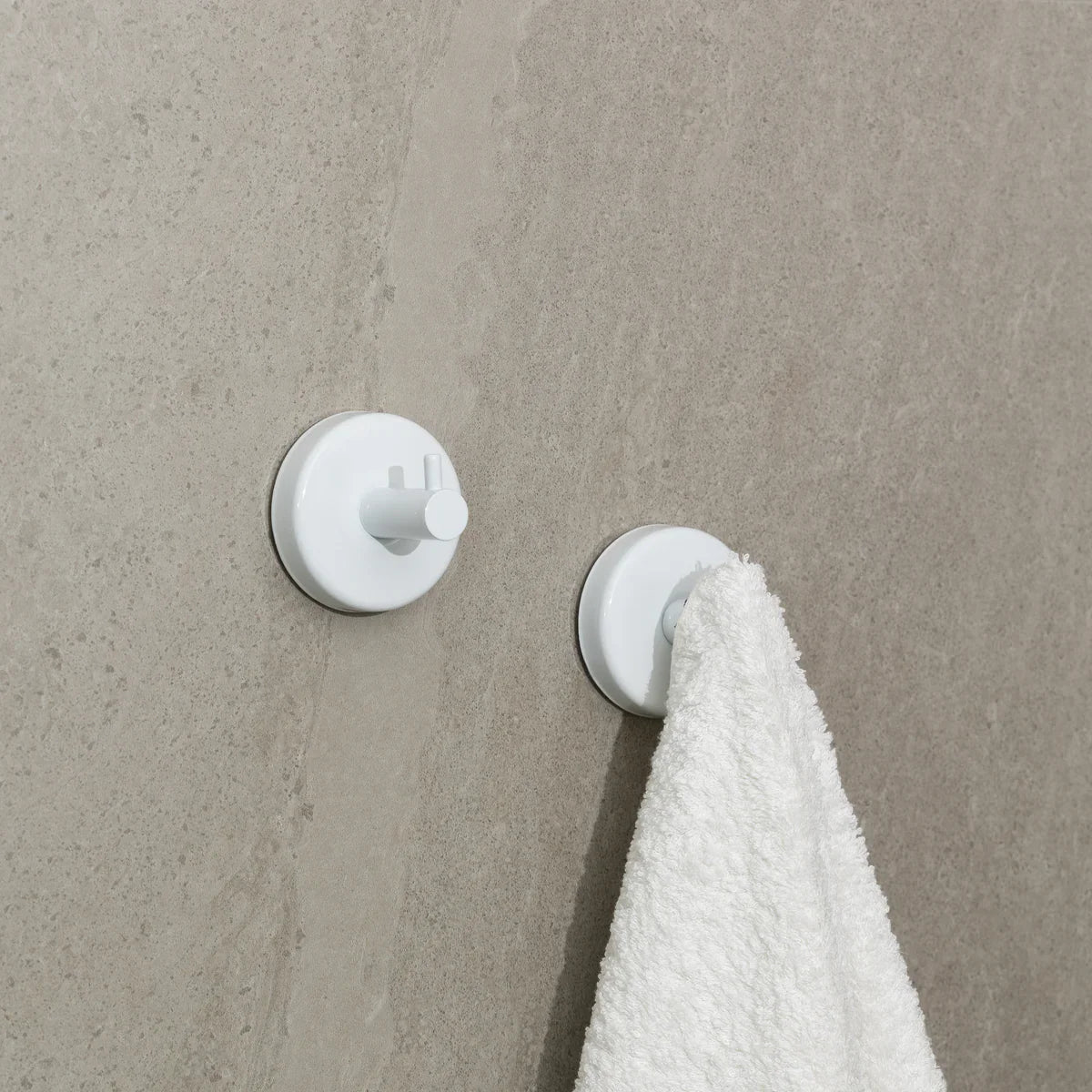 Slim ScandicHook – Easy installation without drilling