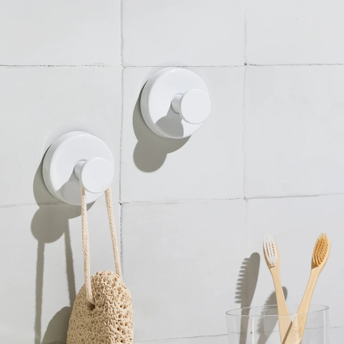 ScandicHook – Easy installation without drilling